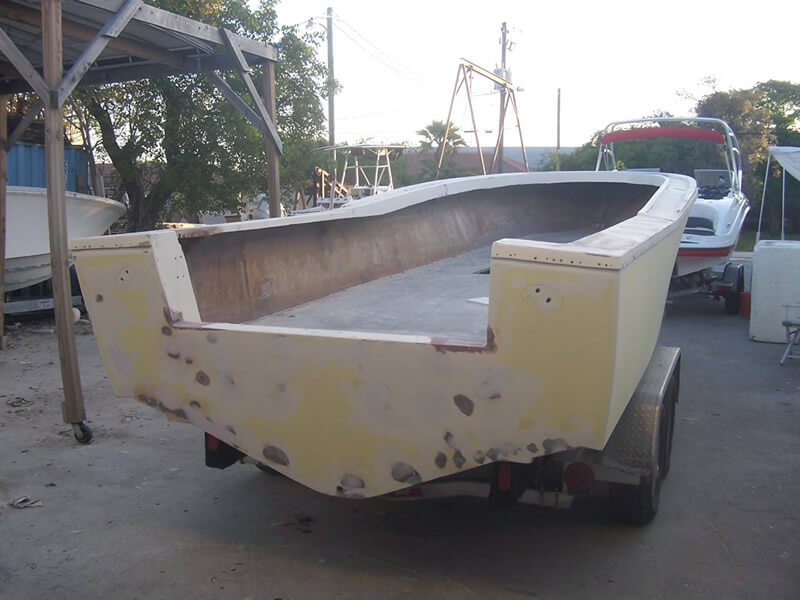 Mobile fiberglass boat repair on the Outer Banks NC